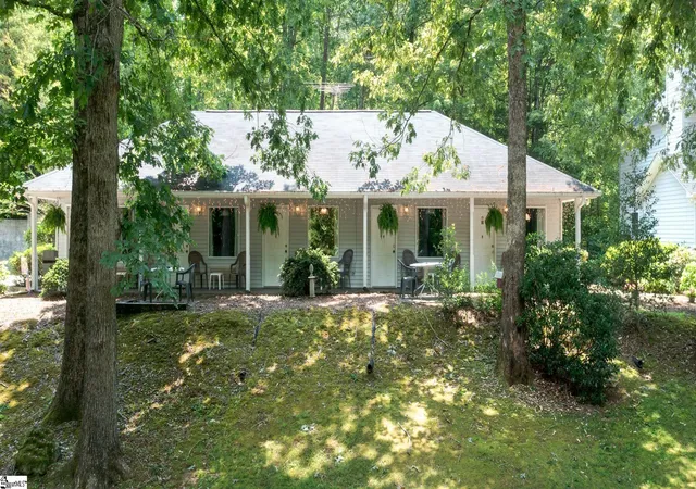 Photo 3 of Single family home for sale at 133 Hiawatha Trl, Pickens, SC 29671 | MLS# 1597019 | Listing updated on 2026-07-12