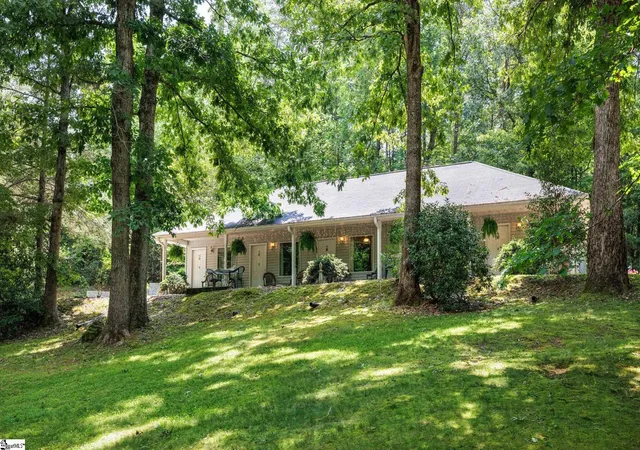 Photo 4 of Single family home for sale at 133 Hiawatha Trl, Pickens, SC 29671 | MLS# 1597019 | Listing updated on 2026-07-12