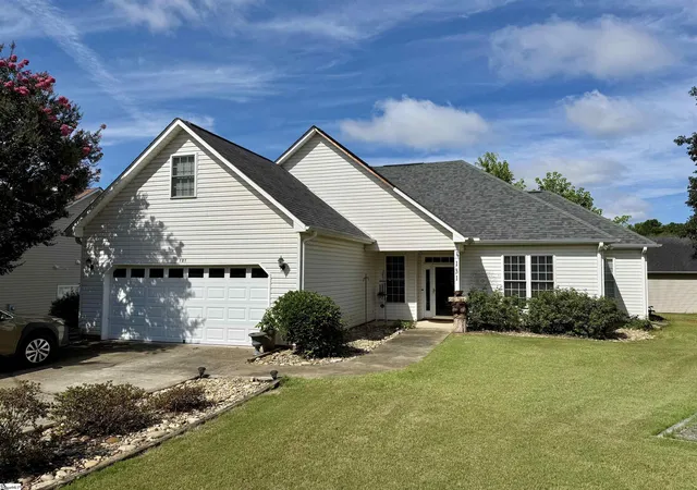 Homes for sale in Taylors, SC | 131 Lauren Wood Cir, Taylors, SC 29687 | MLS# 1597320