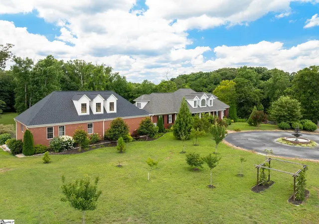 2nd image of 215 Log Shoals Rd, Greenville, SC 29605 | MLS# 1596234