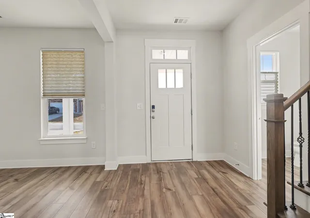 Photo 3 of Single family home for sale at 513 Fenwick Dr, Woodruff, SC 29388 | MLS# 1595366 | Listing updated on 2026-09-22