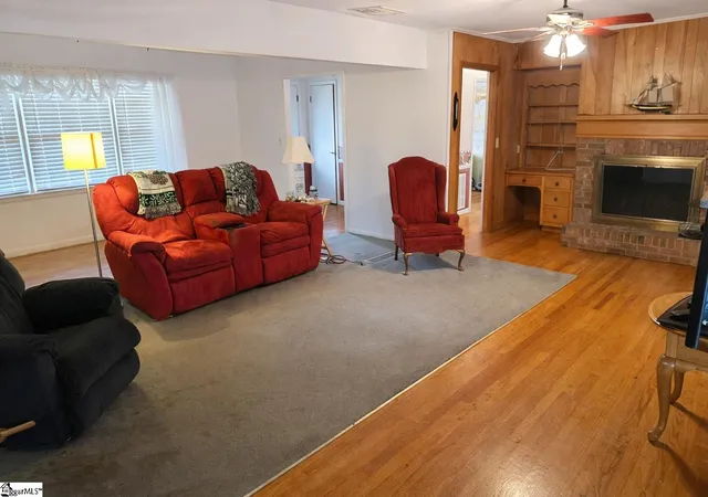 Photo 2 of Single family home for sale at 103 Cope Cir, Greenville, SC 29617 | MLS# 1587126 | Listing updated on 2026-09-06