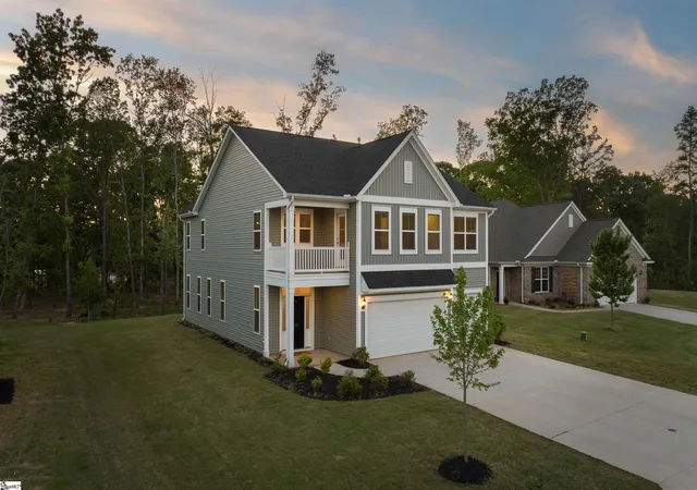 Photo 4 of Single family home for sale at 4135 Crest Ridge Ln, Boiling Springs, SC 29316 | MLS# 1588986 | Listing updated on 2026-09-01