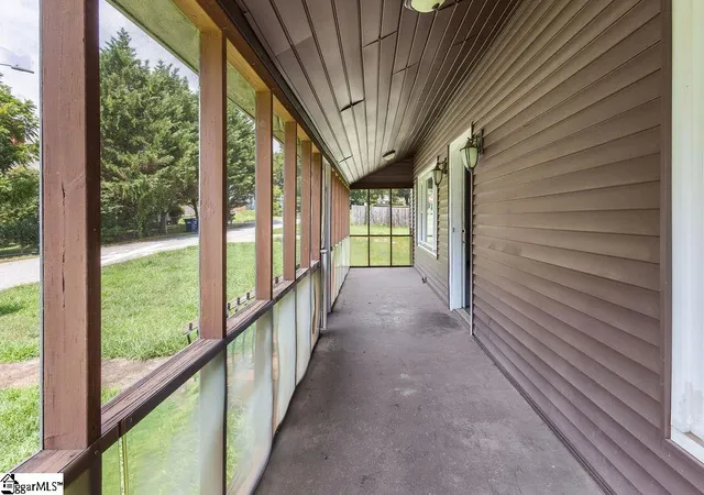Photo 3 of Single family home for sale at 6 Lyman St, Pelzer, SC 29669 | MLS# 1599916 | Listing updated on 2026-09-21