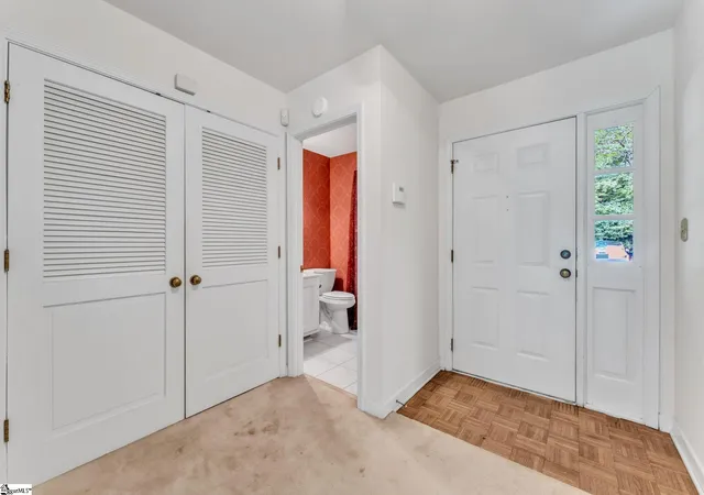 Photo 3 of Condo for sale at 8 Graystone Wy, Taylors, SC 29687 | MLS# 1593329 | Listing updated on 2026-09-08