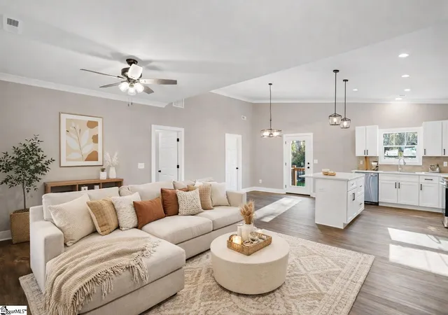Photo 3 of Single family home for sale at 225 Cedar St, Woodruff, SC 29388 | MLS# 1601802 | Listing updated on 2026-09-18