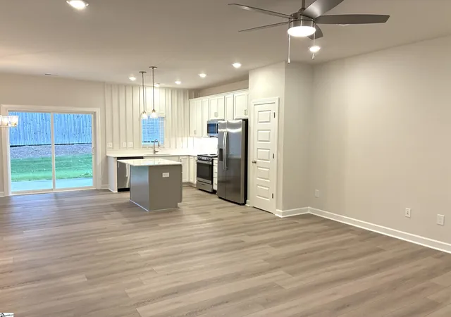 Photo 2 of Townhouse for sale at 246 Taylor Woods Ct, Greenville, SC 29607 | MLS# 1592256 | Listing updated on 2026-08-25