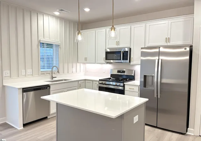 Photo 3 of Townhouse for sale at 246 Taylor Woods Ct, Greenville, SC 29607 | MLS# 1592256 | Listing updated on 2026-08-25