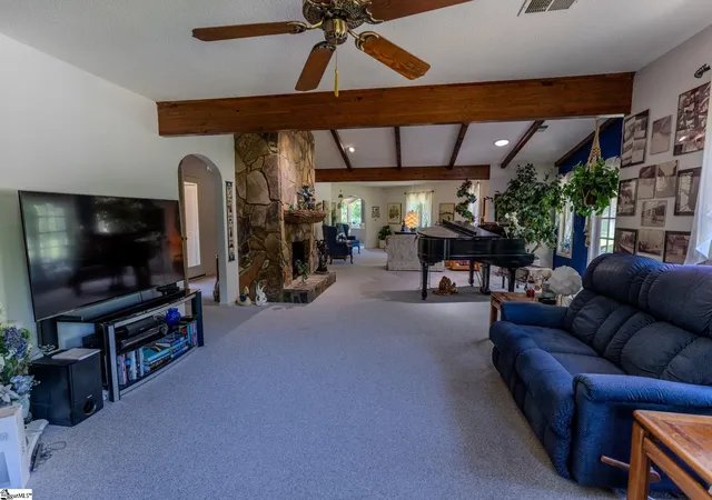 Photo 3 of Single family home for sale at 124 Timberlake Cir, Inman, SC 29349 | MLS# 1592607 | Listing updated on 2026-08-03