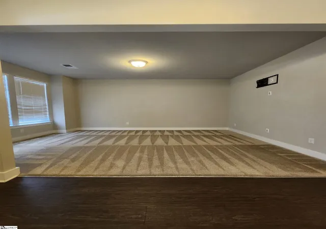 Photo 3 of Single family home for sale at 763 Sterling Dr, Boiling Springs, SC 29316 | MLS# 1600961 | Listing updated on 2026-09-15