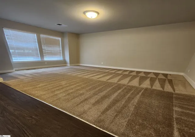 Photo 3 of Single family home for sale at 763 Sterling Dr, Boiling Springs, SC 29316 | MLS# 1600961 | Listing updated on 2026-09-15