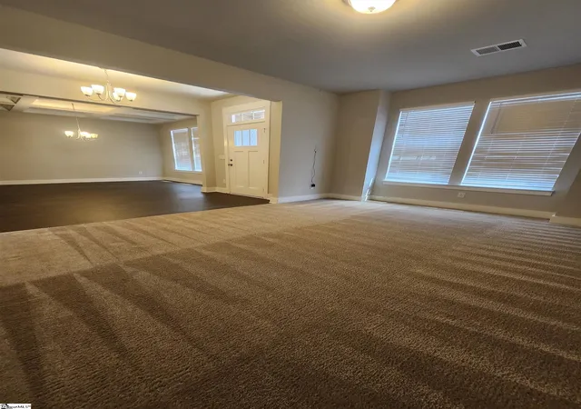 Photo 4 of Single family home for sale at 763 Sterling Dr, Boiling Springs, SC 29316 | MLS# 1600961 | Listing updated on 2026-09-15