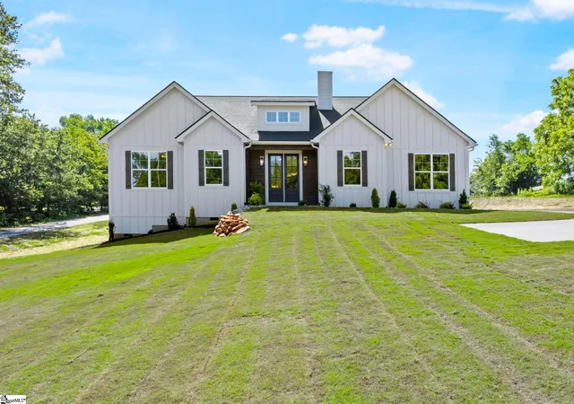 Photo 1 of Single family home for sale at 369 Pine Dr, Greer, SC 29651 | MLS# 1596182 | Listing updated on 2026-06-30