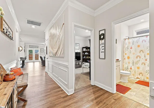 Photo 4 of Single family home for sale at 303 Pollyanna Dr, Greenville, SC 29605 | MLS# 1601666 | Listing updated on 2026-09-16