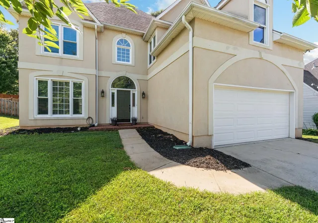 Photo 4 of Single family home for sale at 101 Rosebank Wy, Greenville, SC 29615 | MLS# 1599801 | Listing updated on 2026-08-17