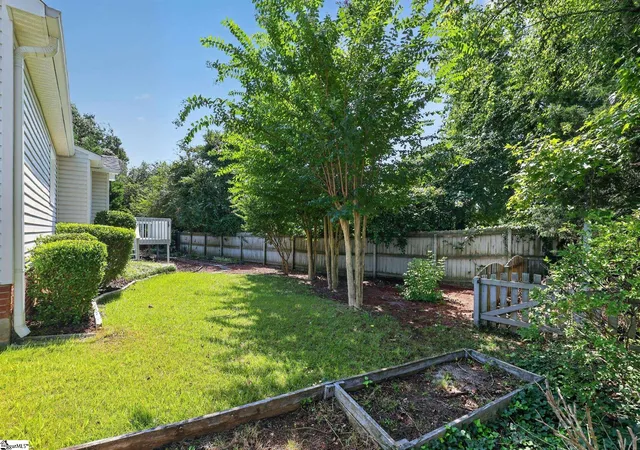 Photo 26 of Sale Pending at 6 Windjammer Ln, Greenville, SC 29617 | MLS# 1601126 | Listing updated on 2026-08-22