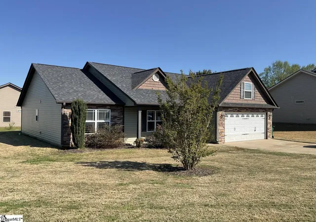 3rd image of 313 Gleaner Dr, Inman, SC 29349 | MLS# 1584030