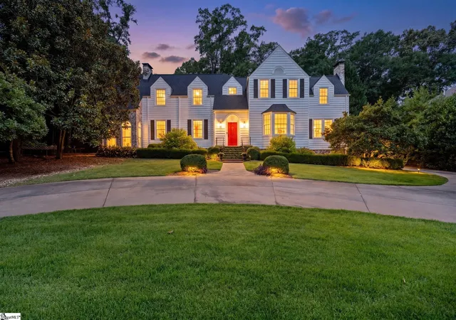 Photo 1 of Single family home for sale at 425 Mciver St, Greenville, SC 29601 | MLS# 1589913 | Listing updated on 2026-07-07