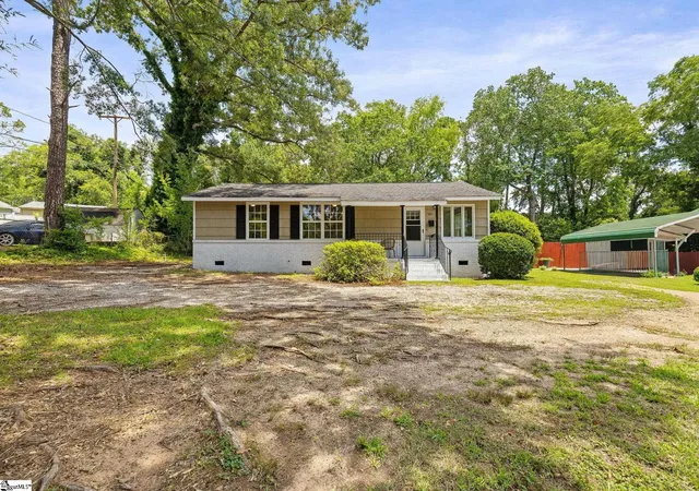 Homes for sale in Spartanburg, SC | 100 Whitener Ave, Spartanburg, SC 29306 | MLS# 1595802