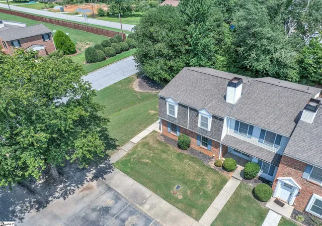 Photo 18 of Townhouse for sale at 101 Shady Tree Dr, Taylors, SC 29687 | MLS# 1601344 | Listing updated on 2026-09-12