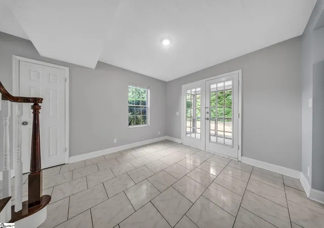Photo 2 of Townhouse for sale at 101 Shady Tree Dr, Taylors, SC 29687 | MLS# 1601344 | Listing updated on 2026-09-12