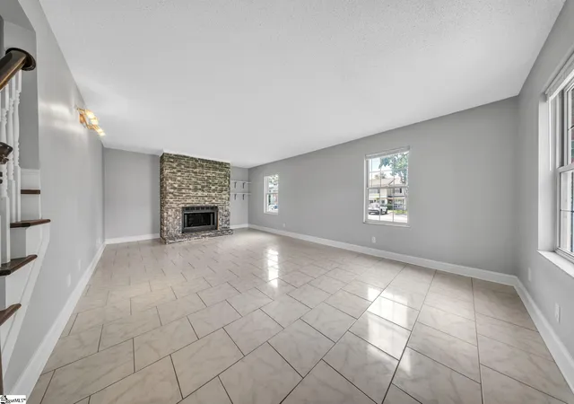 Photo 3 of Townhouse for sale at 101 Shady Tree Dr, Taylors, SC 29687 | MLS# 1601344 | Listing updated on 2026-09-12