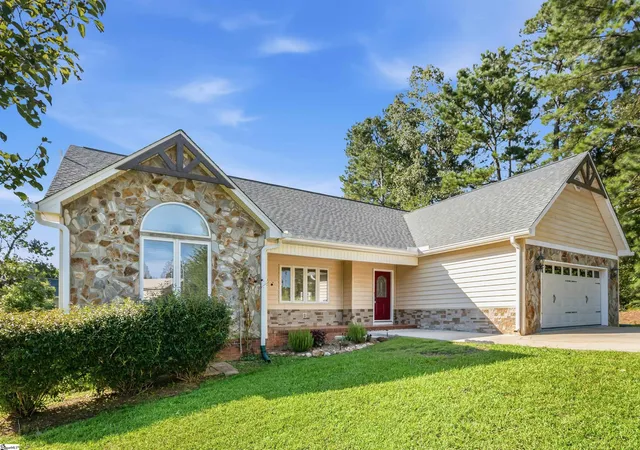 1st image of 103 Fair Haven Ct, Seneca, SC 29672 | MLS# 1585822