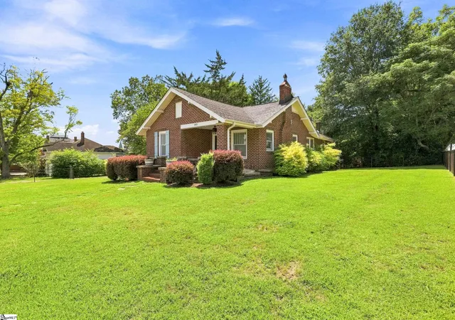 Photo 1 of Sale Pending at 103 N B St, Easley, SC 29640 | MLS# 1601300 | Listing updated on 2026-08-25