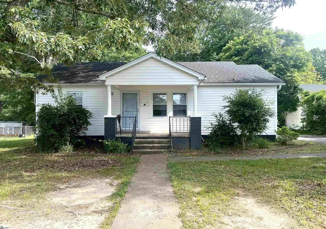 Homes for sale in Belton, SC | 301 Edgewood Ave, Belton, SC 29627 | MLS# 1592407