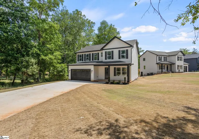 Photo 2 of Single family home for sale at 7 Lyman Lake Rd, Lyman, SC 29365 | MLS# 1589616 | Listing updated on 2026-08-10
