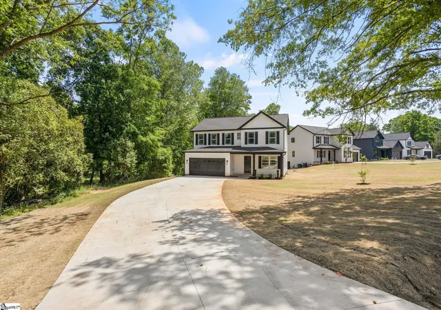 Photo 3 of Single family home for sale at 7 Lyman Lake Rd, Lyman, SC 29365 | MLS# 1589616 | Listing updated on 2026-09-08