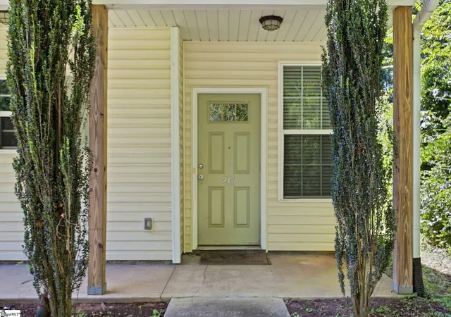 Photo 2 of Single family home for sale at 216 Alco St, Greenville, SC 29609 | MLS# 1601155 | Listing updated on 2026-08-29