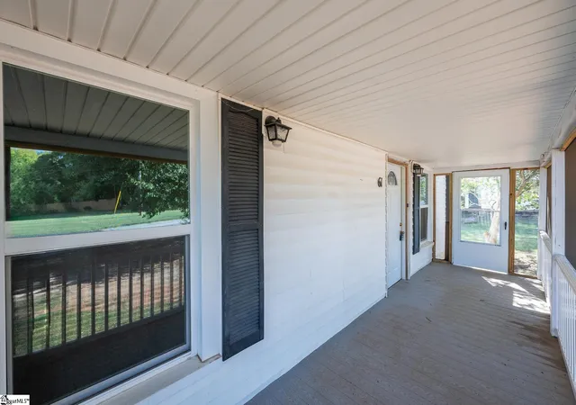 Photo 4 of Single family home for sale at 61 Orr St, Greenville, SC 29605 | MLS# 1601948 | Listing updated on 2026-09-17