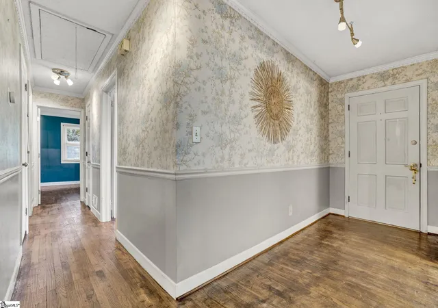 Photo 3 of Sale Pending at 7 River Oaks Dr, Greenville, SC 29611 | MLS# 1598648 | Listing updated on 2026-08-25