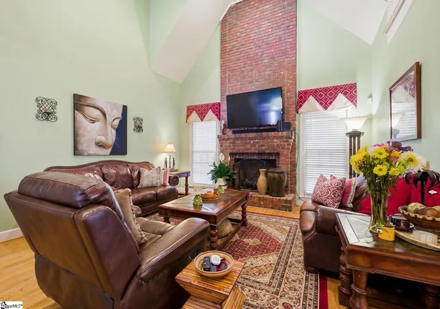 3rd image of 2 Meadow Springs Ln, Greer, SC 29650 | MLS# 1591925