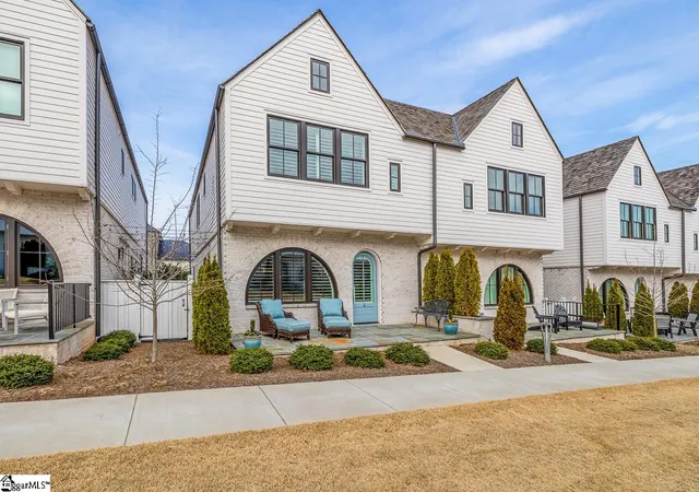 Photo 2 of Townhouse for sale at 6 Dubose Dr, Greenville, SC 29615 | MLS# 1583274 | Listing updated on 2026-03-13
