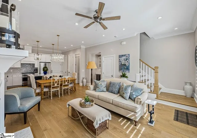 Photo 4 of Townhouse for sale at 6 Dubose Dr, Greenville, SC 29615 | MLS# 1583274 | Listing updated on 2026-03-13