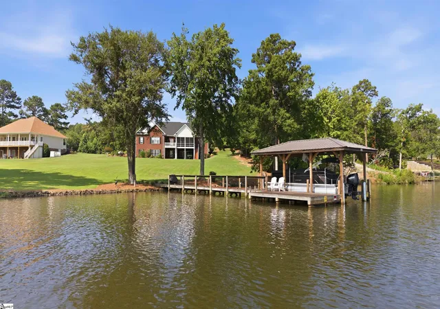 Homes for sale in Hodges, SC | 105 Coogan Bluff, Hodges, SC 29653 | MLS# 1597231