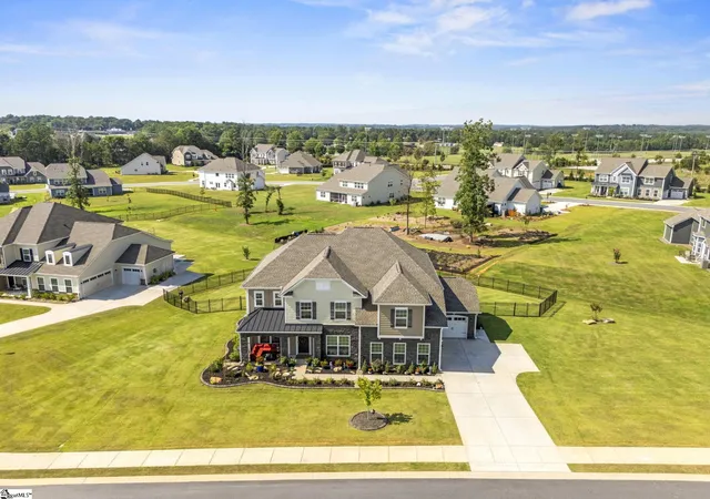 Photo 1 of Single family home for sale at 208 Isleview Pl, Greer, SC 29651 | MLS# 1596615 | Listing updated on 2026-10-05