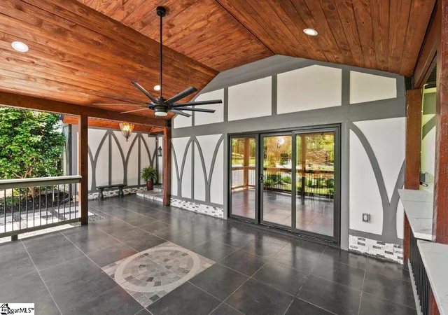 Photo 2 of Single family home for sale at 2005 Poinsett Hwy, Greenville, SC 29609 | MLS# 1574987 | Listing updated on 2026-03-26