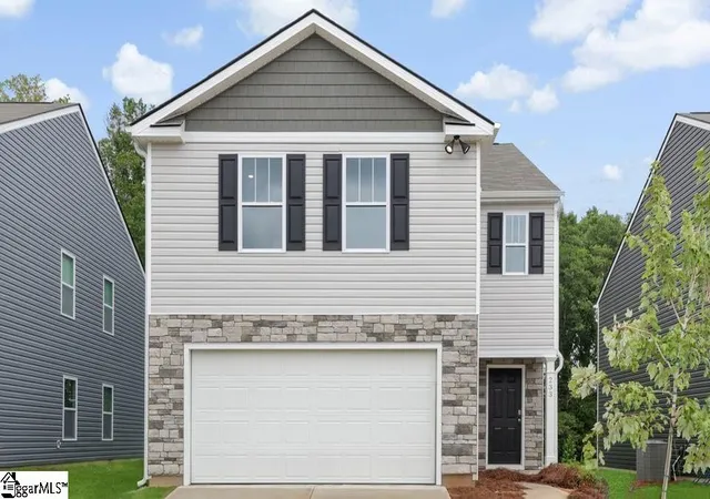 1st image of 233 Deskin Ln, Fountain Inn, SC 29644 | MLS# 1590078