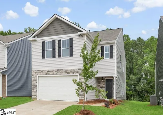 2nd image of 233 Deskin Ln, Fountain Inn, SC 29644 | MLS# 1590078