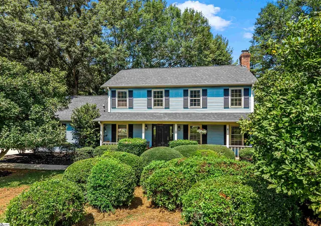 Photo 2 of Single family home for sale at 5 Hanson Ct, Greenville, SC 29615 | MLS# 1600930 | Listing updated on 2026-09-10