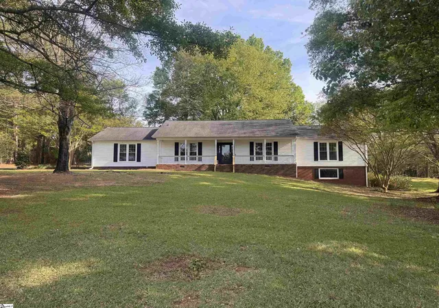 Photo 1 of Single family home for sale at 385 Wall St, Campobello, SC 29322 | MLS# 1590977 | Listing updated on 2026-07-30