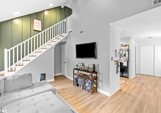 Photo 4 of Townhouse for sale at 141 Inwood Ct, Spartanburg, SC 29302 | MLS# 1602456 | Listing updated on 2026-08-31