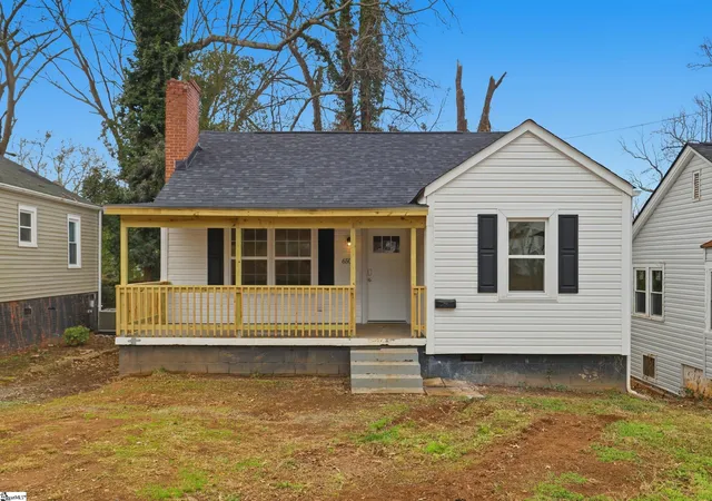 Photo 1 of Single family home for sale at 650 S Converse St, Spartanburg, SC 29306 | MLS# 1600704 | Listing updated on 2026-08-31