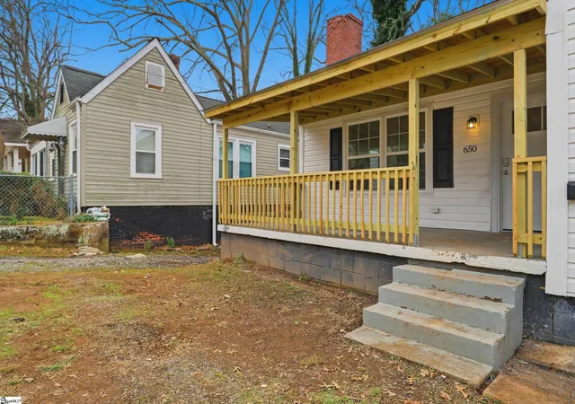 Photo 2 of Single family home for sale at 650 S Converse St, Spartanburg, SC 29306 | MLS# 1600704 | Listing updated on 2026-08-31