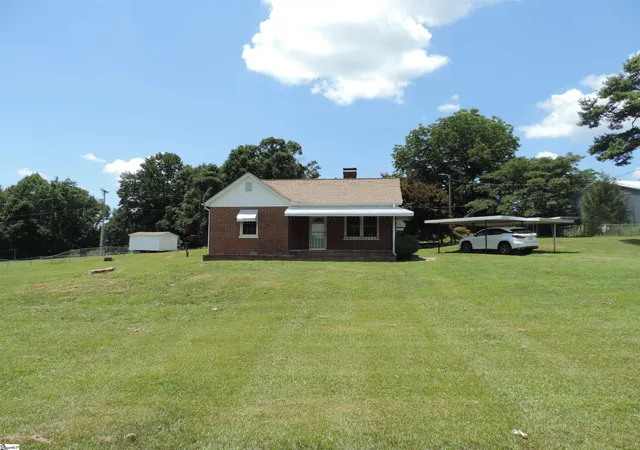 Photo 3 of Single family home for sale at 2383 Jonesville Hwy, Union, SC 29379 | MLS# 1598164 | Listing updated on 2026-10-07