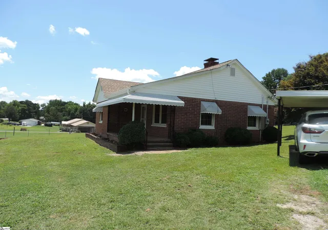 Photo 4 of Single family home for sale at 2383 Jonesville Hwy, Union, SC 29379 | MLS# 1598164 | Listing updated on 2026-10-07