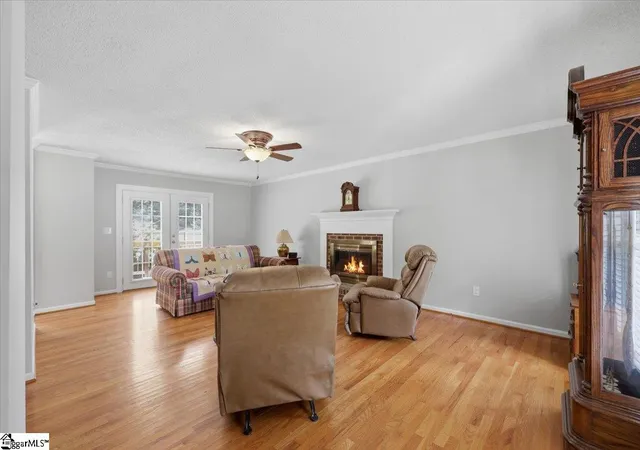 Photo 4 of Single family home for sale at 402 Latrobe Dr, Simpsonville, SC 29681 | MLS# 1600173 | Listing updated on 2026-10-02